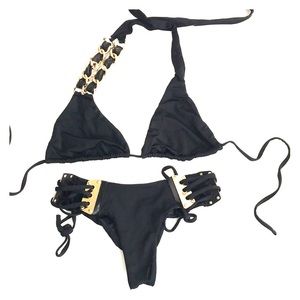 BEACH BUNNY SCRUNCH BUTT BIKINI SET